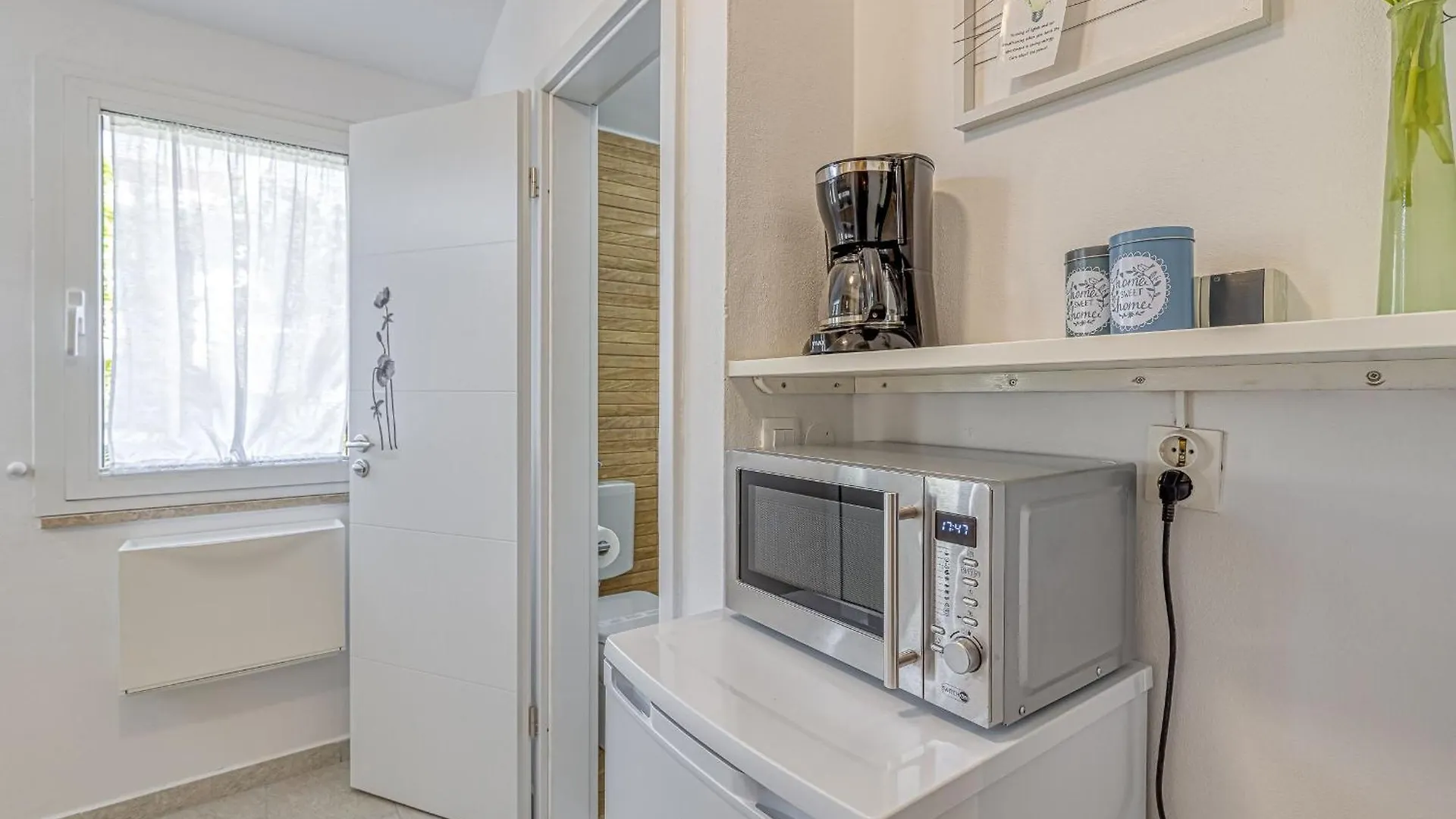 Grosse Wohnung In Porec Mit Moebliertem Balkon Croatia