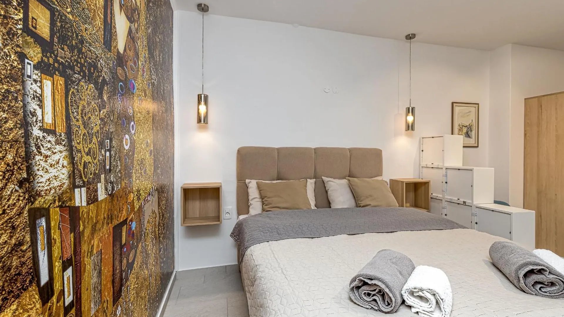 Apartment Grosse Wohnung In Porec Mit Moebliertem Balkon Croatia
